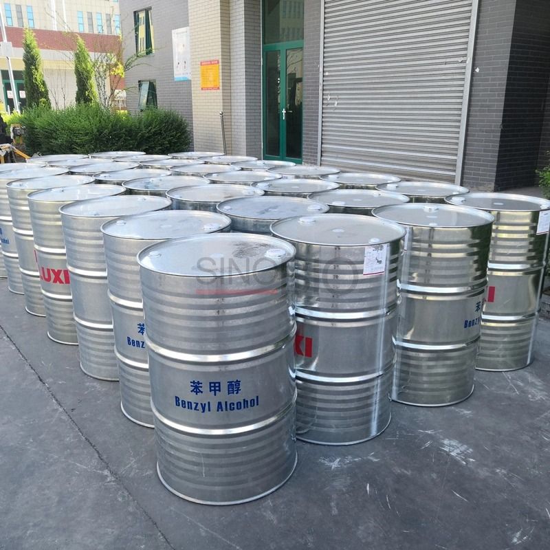 مصنع توريد كحول البنزيل العضوي الوسيط 99٪ CAS 100-51-6 مادة مضافة للعطور الإيثيلية بأفضل الأسعار